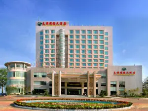 East Lake International Hotel