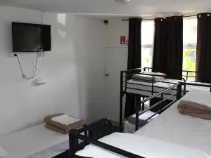 Hoey Moey Backpackers