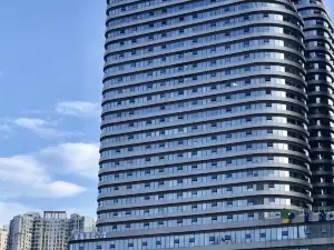 궈궈 호텔 (싱이 후이진 센터 지점)