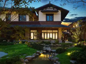 Blossom House  Wuzhen