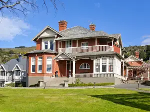 St Leonards Lodge