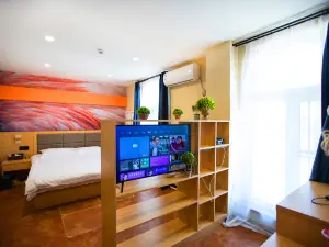 Xifeng V9 Holiday Hotel