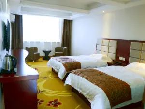 Colorful Danxia Tianyuan Hotel (Linze Railway Station)