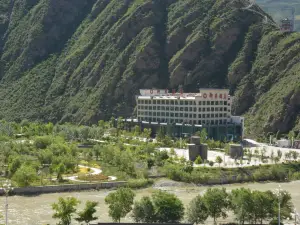 Yujing Hotel