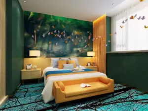 Obsessed Forest Theme Hotel