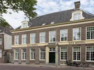 Eye Hotel