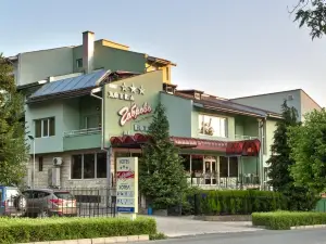 Family Hotel Gabrovo
