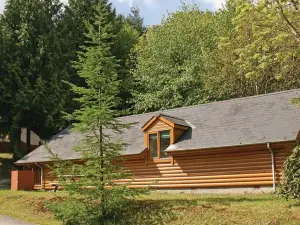 Cheddar Woods Resort and Spa