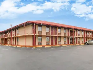 Rodeway Inn Broken Bow-Hochatown