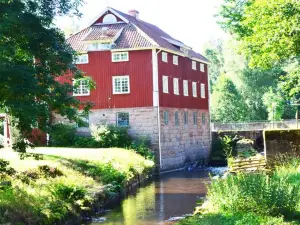 Vandrarhemmet Årås Säteri Och Trädgårdar