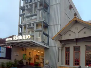 Hotel Dafam Rio