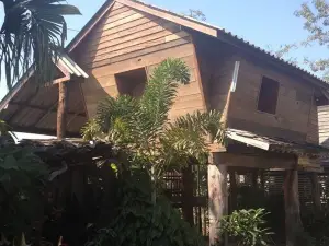 Khum Tai Lue Resort
