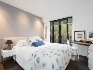 Ppt50 Sleek 2 Bed Designer Abode