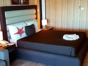 The Crow's Nest Resort