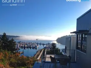 Island Inn at 123 West