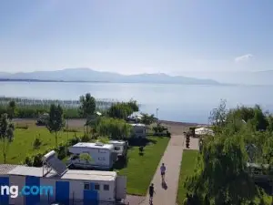 Sunrise Hotel & Camping