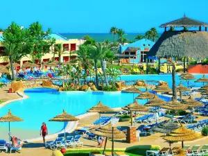陽光海灘度假飯店 - 全包