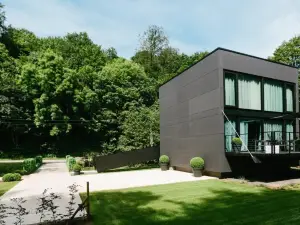 Le Cube