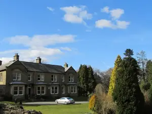 Thornton Lodge