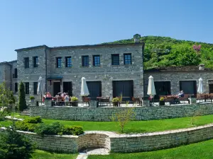 Aristi Mountain Resort ホテル
