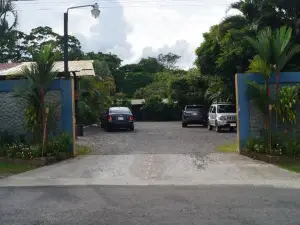 Hotel y Cabinas del Trópico