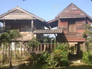 Khum Tai Lue Resort