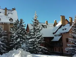 Apartamentos Tanau