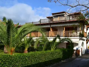 Regos Resort Hotel