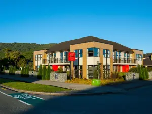 Coleraine Suites & Apartments