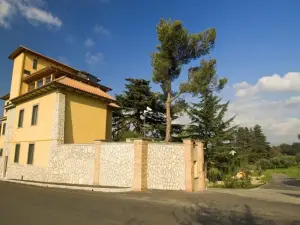 Green Hotel Poggio Regillo