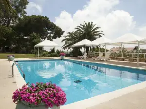 Hotel Al Bustan