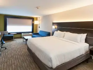 Holiday Inn Express & Suites Dodge City