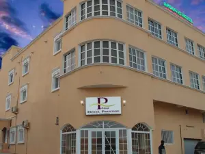 Hotel Prestige
