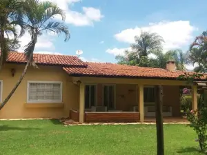 Casa na Represa do Broa - Condomínio Vila Pinhal