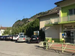 Römerhof - Hotel with Self Check-IN