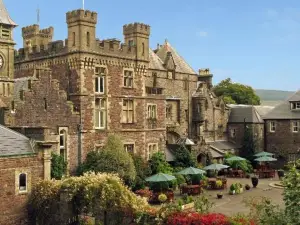Craig-Y-Nos Castle