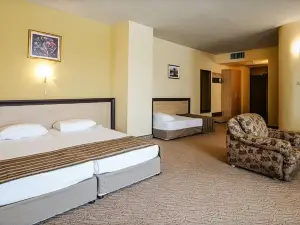 Alliance Hotel