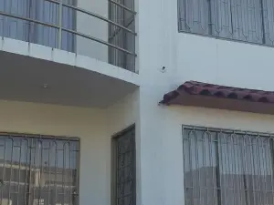 Casa Con Piscina Privada y Jacuzzi