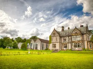 YHA Castleton Losehill Hall