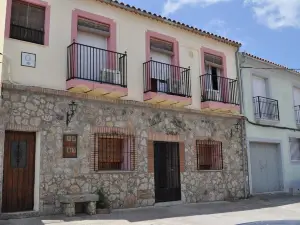House with 2 Bedrooms in Torrejón El Rubio, with Wonderful Mountain VI