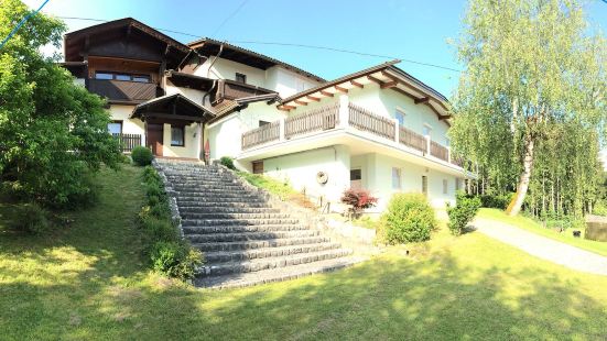 Harry S Farm Reviews Food Drinks In Carinthia Gemeinde