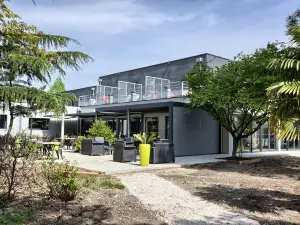 Logis Hotel Restaurant & Spa Au Comte d'Ornon