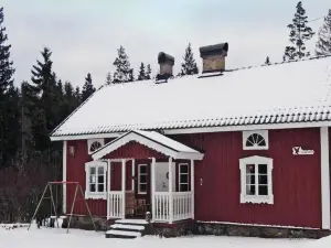 Nice Home in Strömsnäsbruk with Kitchen