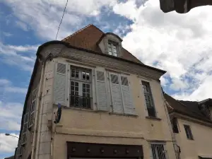 The Originals City, Hôtel La Reine Jeanne, Orthez (Inter-Hotel)
