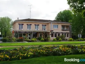 Hotel Bar Tabac Point Chaud l'Ecureuil