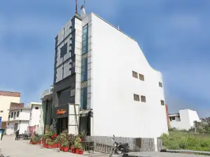 OYO 11668 Hotel Good Times