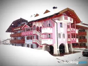 B&B Cèsa Planber Mountain View Ski-in Ski-Out