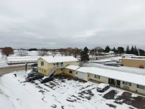 Midway Motel