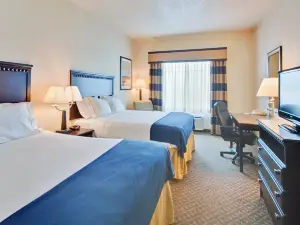 Holiday Inn Express Delano Hwy 99