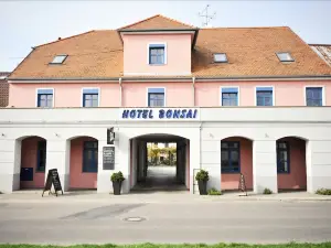 Hotel Bonsai